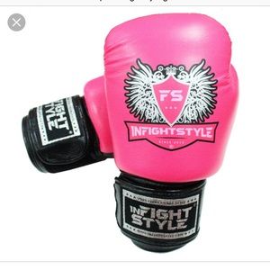 Infightstyle boxing/ Muay Thai gloves 1 HR SALE!!
